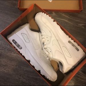White Nike Airmax 90s size 6.5